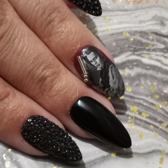 Sweeney Todd black bubble effect pierced press on nails pPN15 - Picture 5 of 6